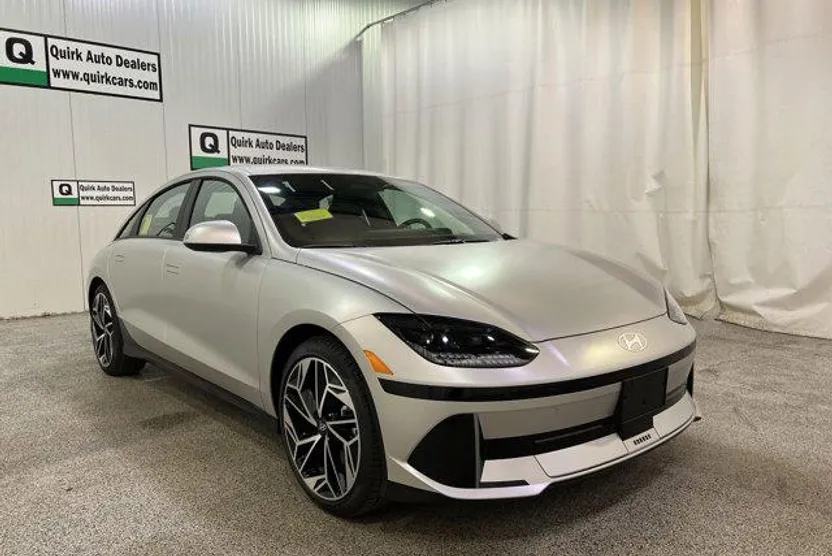 2025 Hyundai Ioniq 6 SEL photo 1