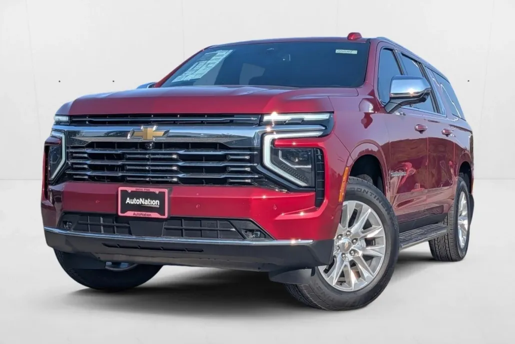2025 Chevrolet Suburban Premier photo 1