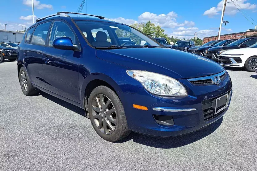 2012 Hyundai Elantra Touring GLS photo 1
