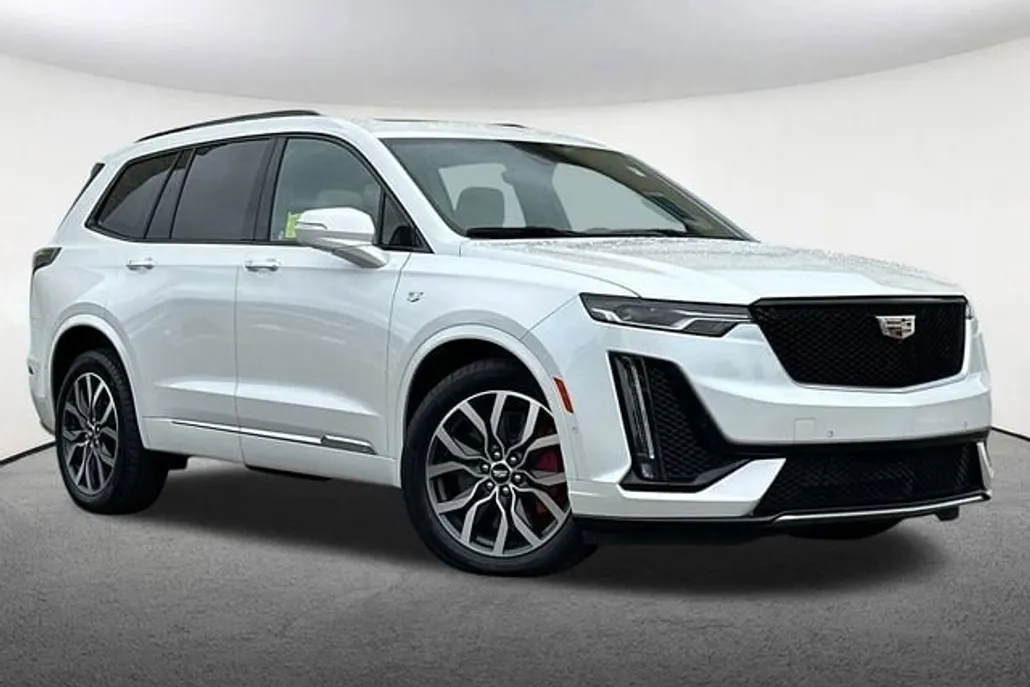 2023 Cadillac XT6 Sport photo 1