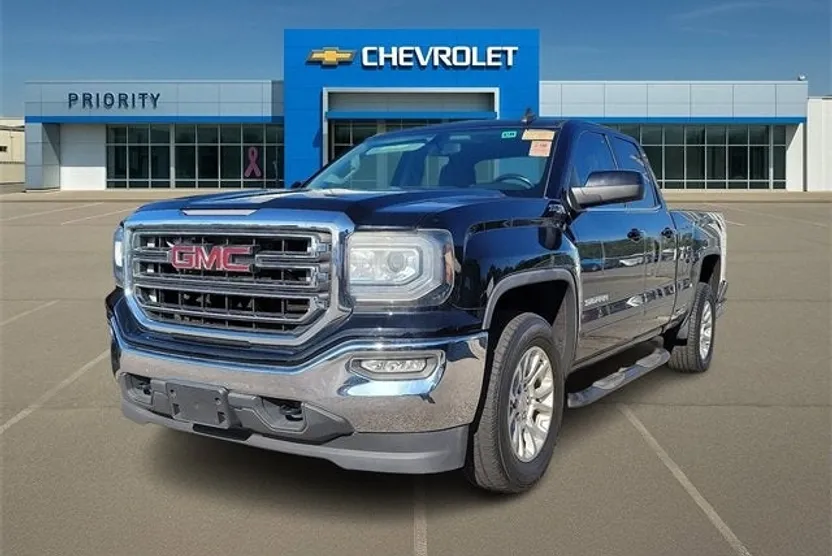 2016 Gmc Sierra 1500 SLE photo 1