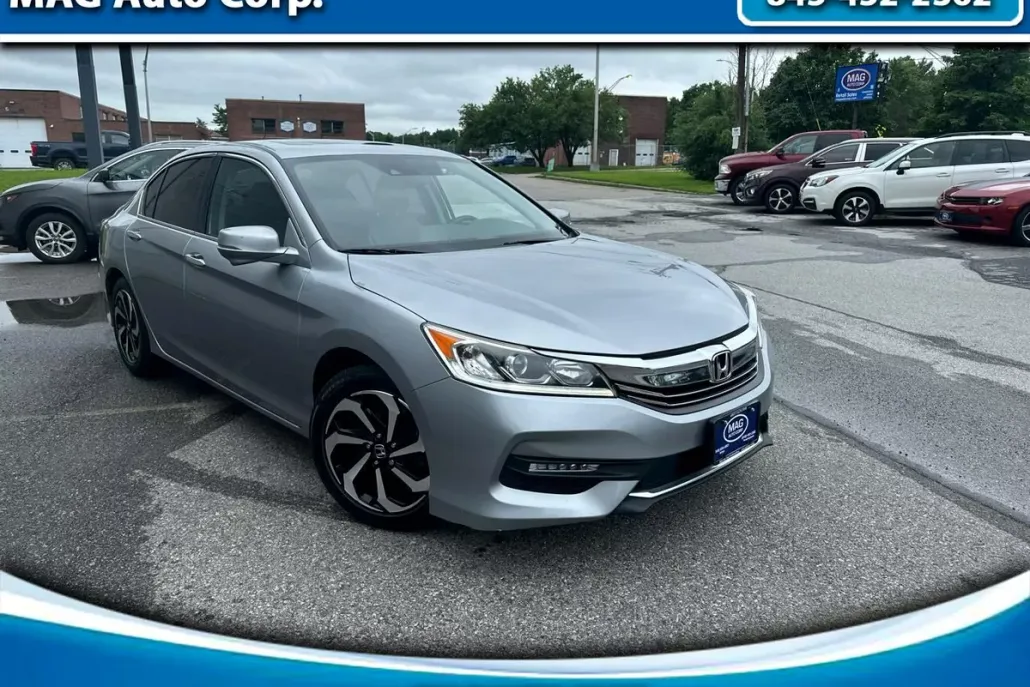 2017 Honda Accord EX-L V6 photo 1