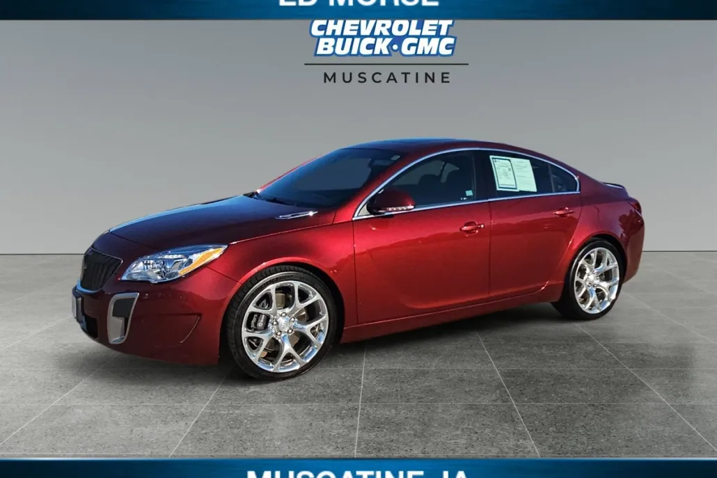 2016 Buick Regal GS photo 1