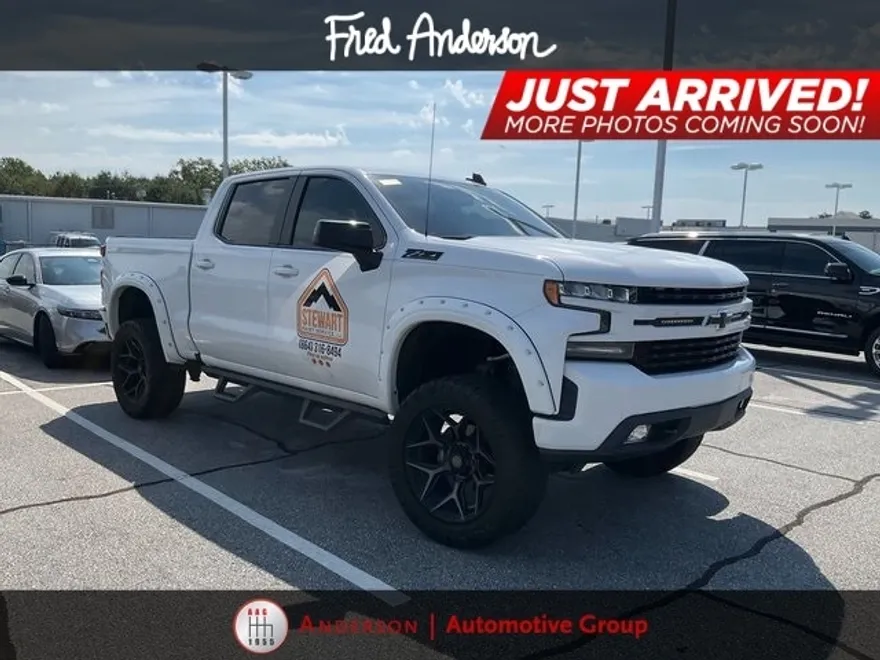 2019 Chevrolet Silverado 1500 RST photo 1