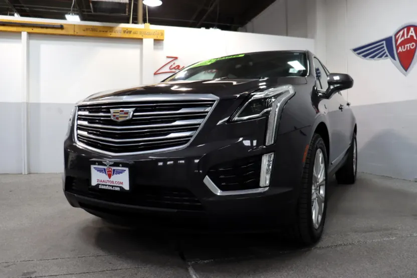 2017 Cadillac XT5 Premium Luxury photo 1