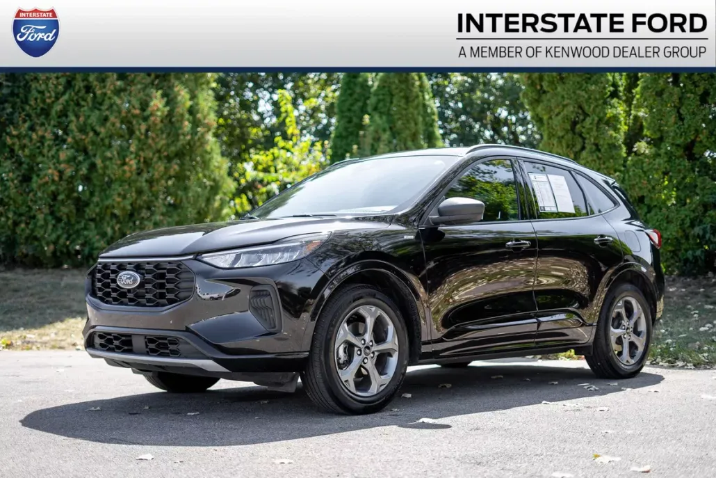 2023 Ford Escape ST-Line photo 1