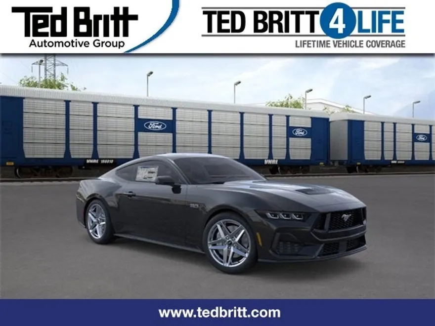 2025 Ford Mustang GT photo 1