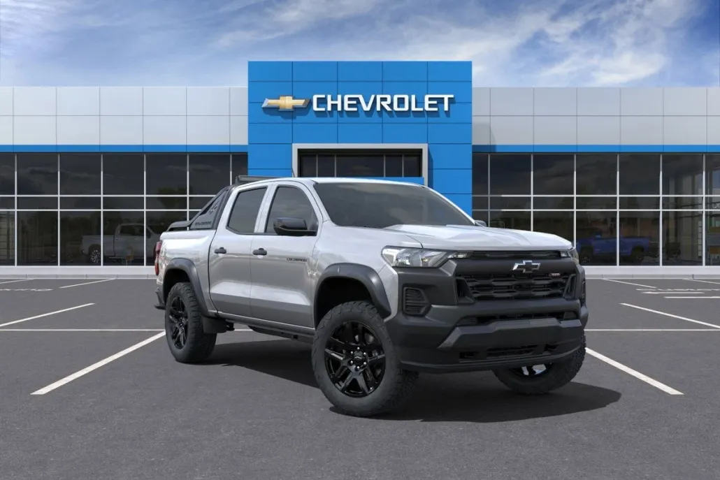 2025 Chevrolet Colorado Trail Boss photo 1