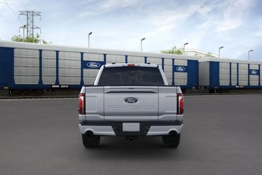 2025 Ford F-150 Lariat photo 1