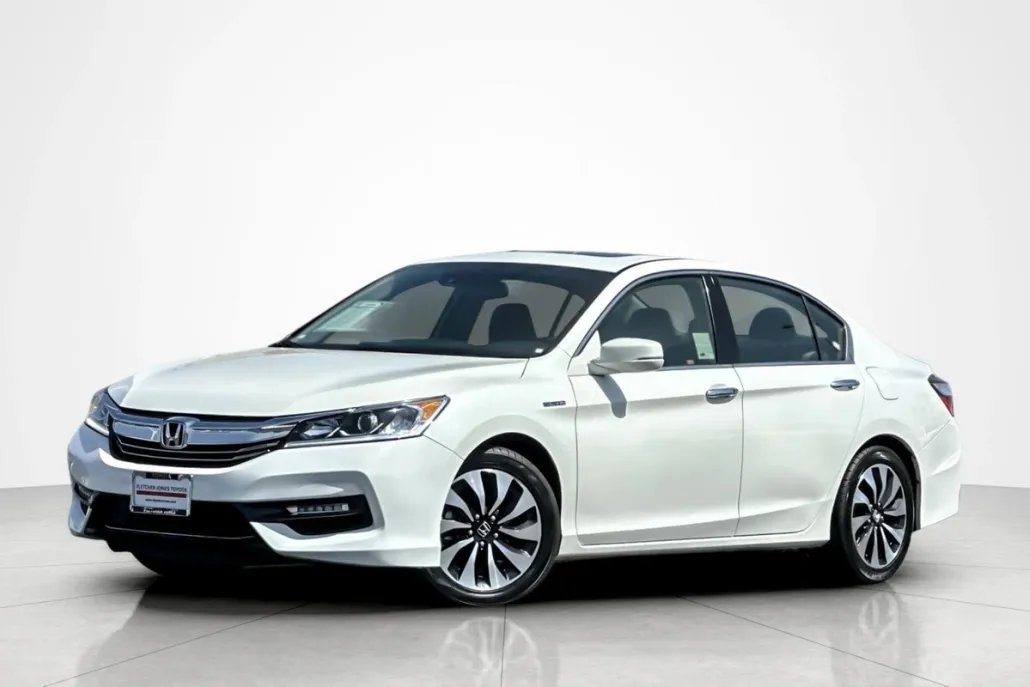 2017 Honda Accord Hybrid EX-L photo 1