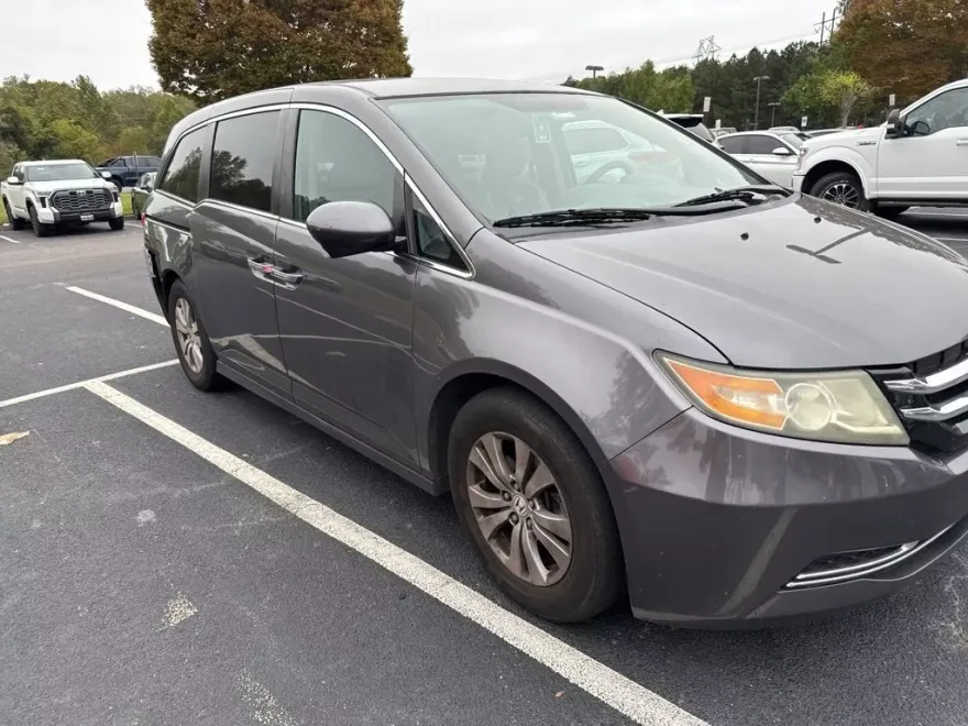 2015 Honda Odyssey EX photo 1