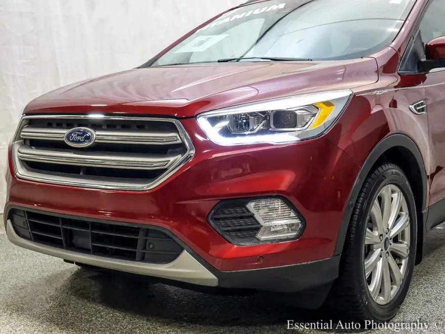 2017 Ford Escape Titanium photo 1