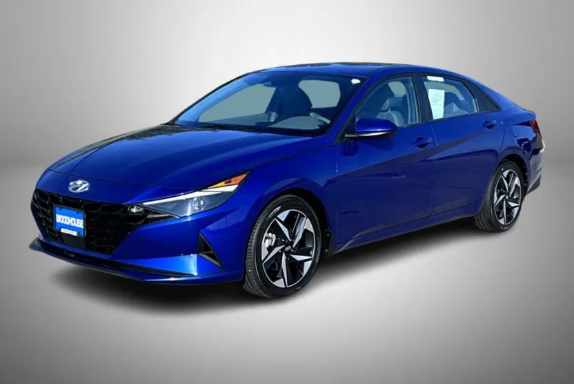 2023 Hyundai Elantra SEL Convenience photo 1
