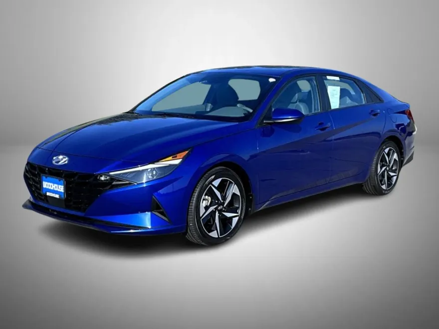2023 Hyundai Elantra SEL Convenience photo 1