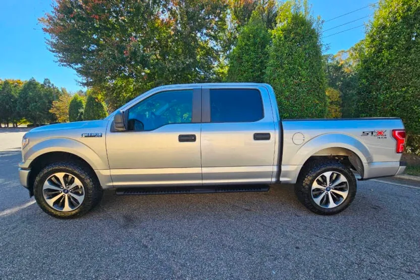 2020 Ford F-150 XL photo 1