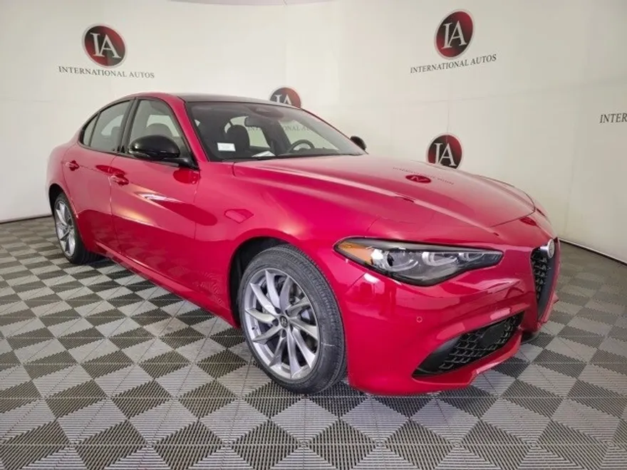 2025 Alfa Romeo Giulia SPRINT photo 1