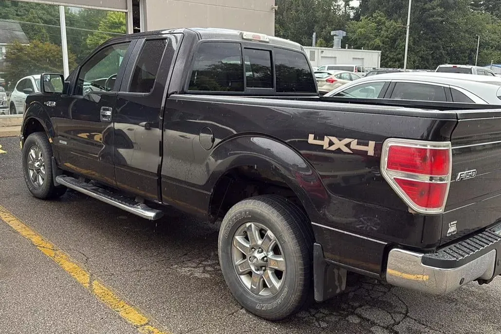 2013 Ford F-150 XLT photo 1