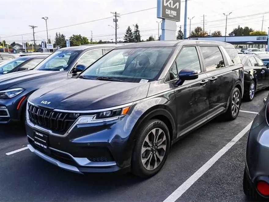 2024 Kia Carnival EX photo 1