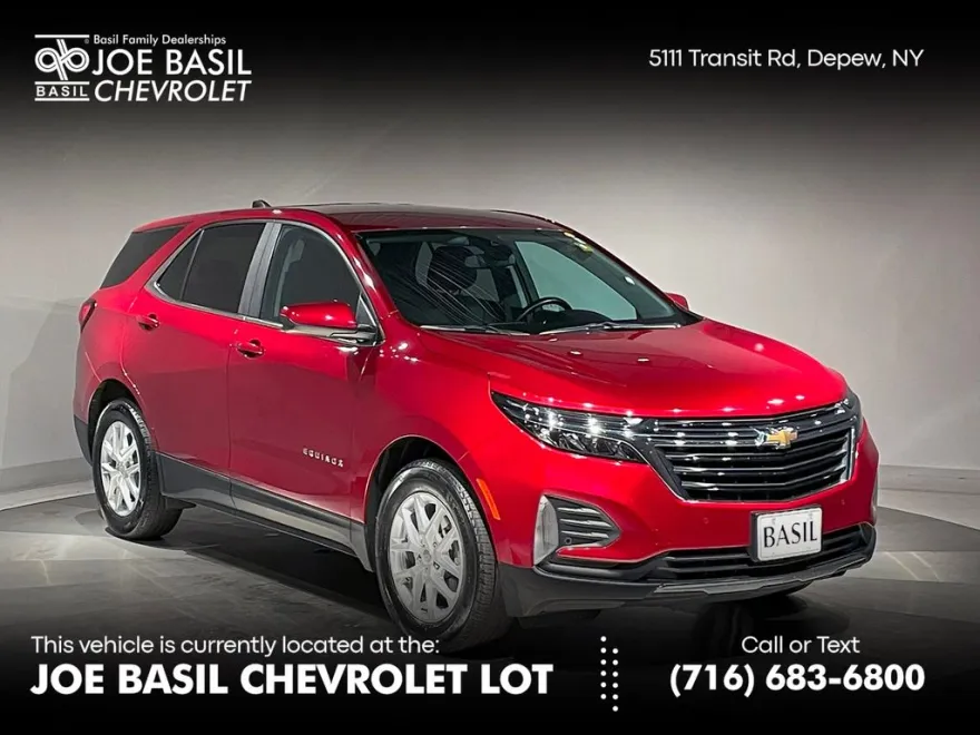 2023 Chevrolet Equinox LT photo 1