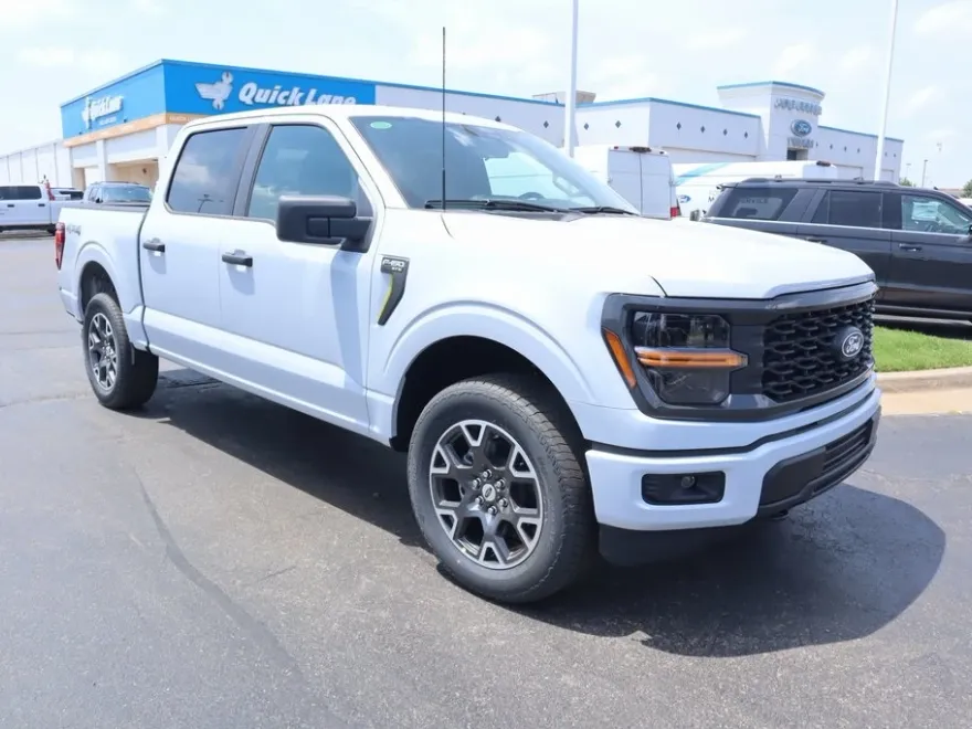 2025 Ford F-150 STX photo 1