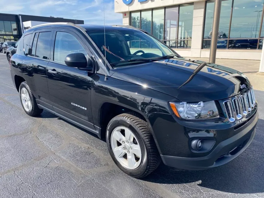 2017 Jeep Compass Sport photo 1