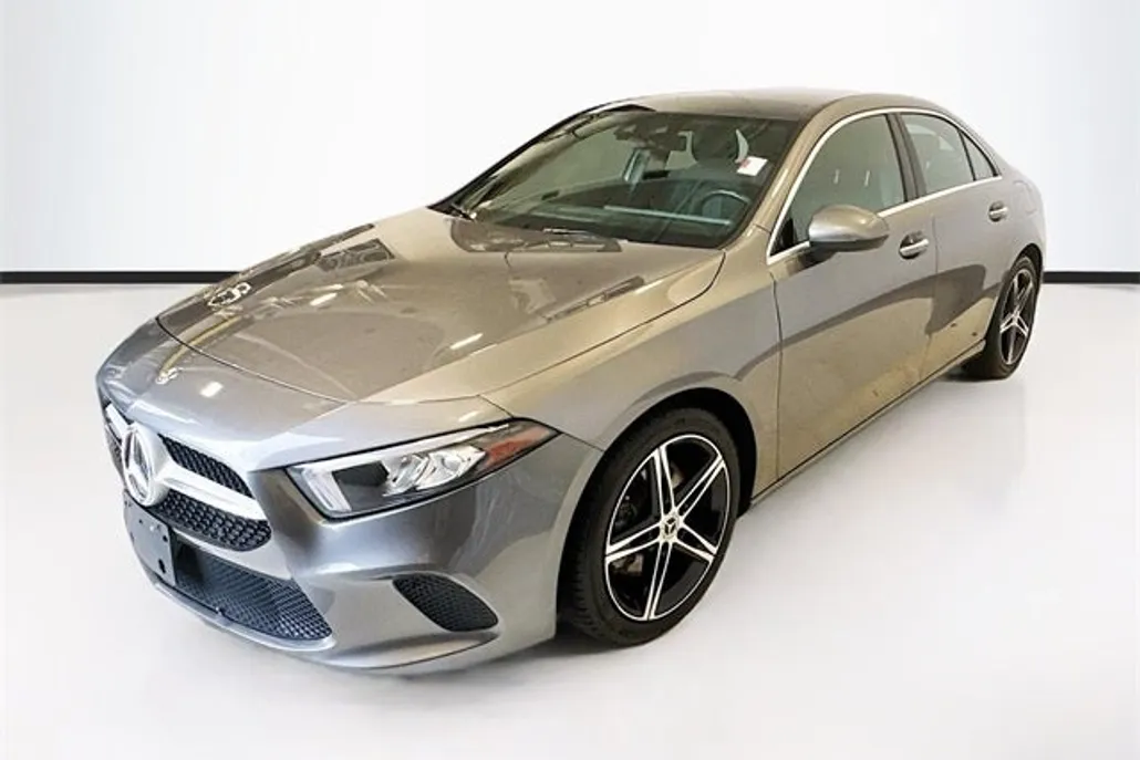 2020 Mercedes Benz A 220 photo 1