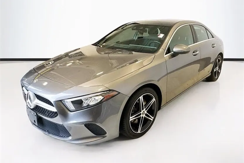 2020 Mercedes Benz A 220 photo 1