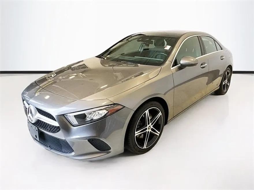 2020 Mercedes Benz A 220 photo 1