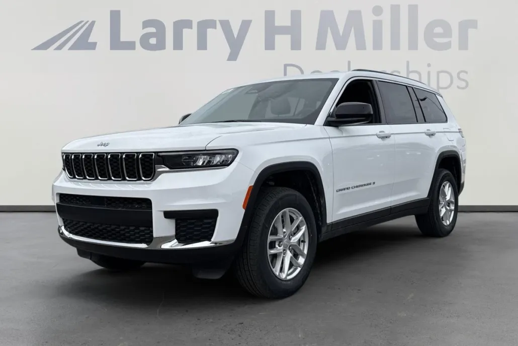 2025 Jeep Grand Cherokee Laredo X photo 1