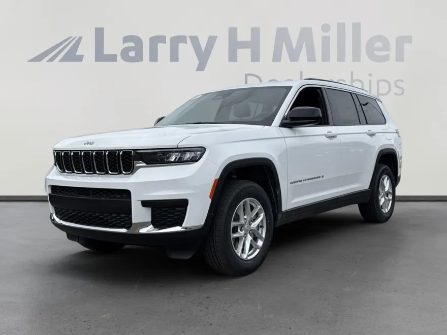 2025 Jeep Grand Cherokee Laredo X photo 1