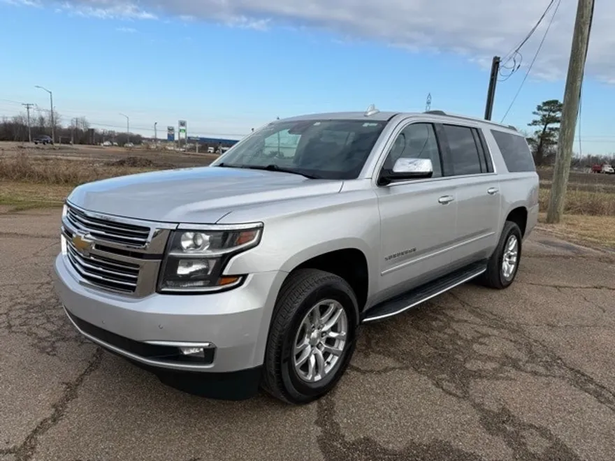 2020 Chevrolet Suburban Premier photo 1