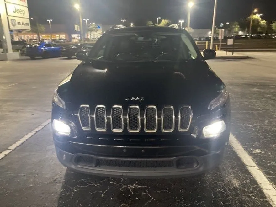 2018 Jeep Cherokee Latitude photo 1