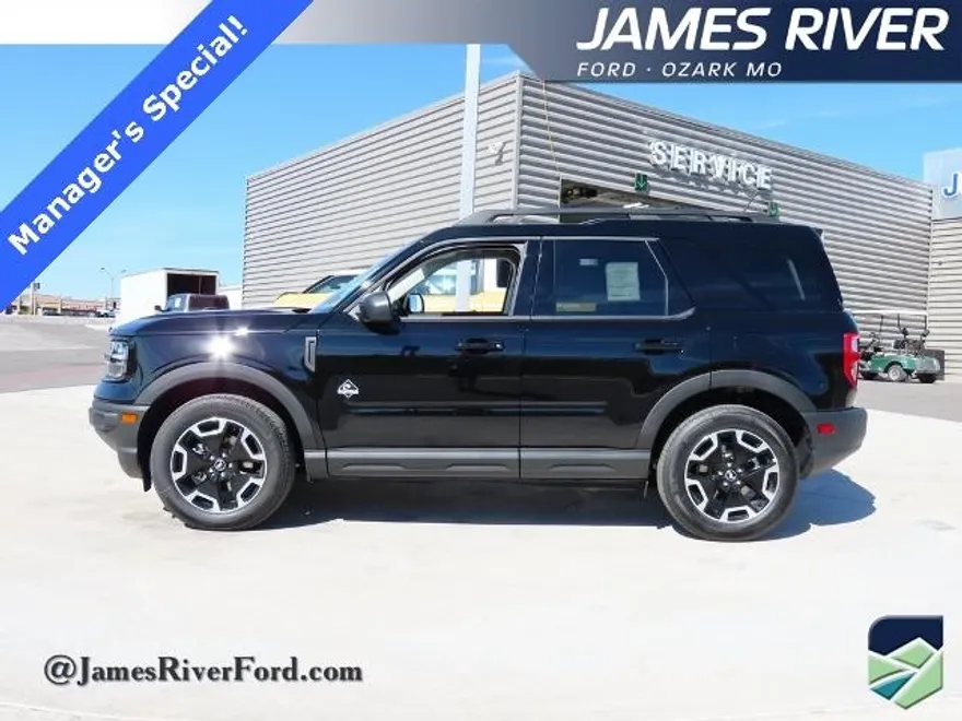 2024 Ford Bronco Sport Outer Banks photo 1