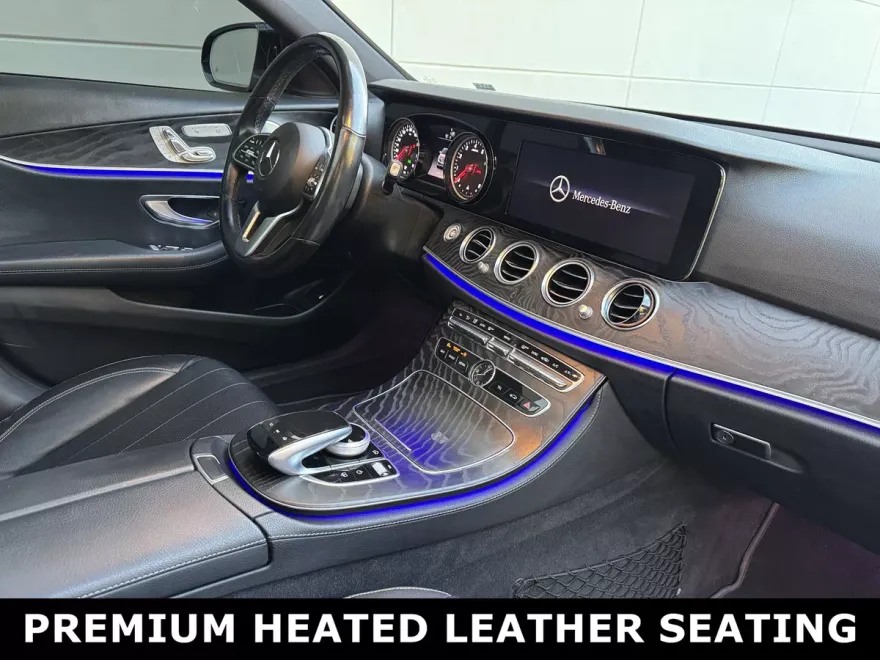 2019 Mercedes Benz E 300 4MATIC Sedan photo 1