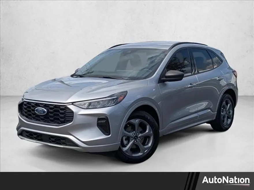 2024 Ford Escape ST-Line photo 1