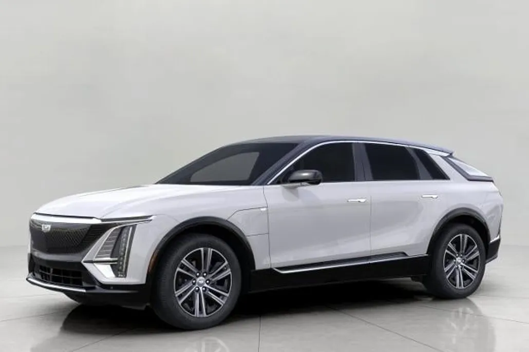 2025 Cadillac Lyriq Luxury photo 1