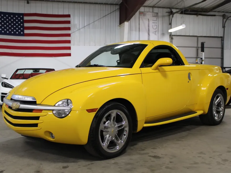 2005 Chevrolet SSR photo 1
