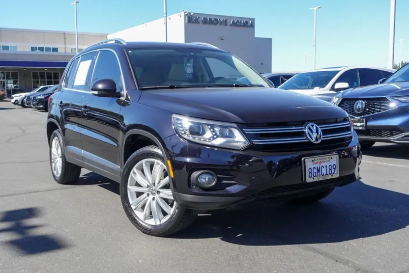 2016 Volkswagen Tiguan SE photo 1