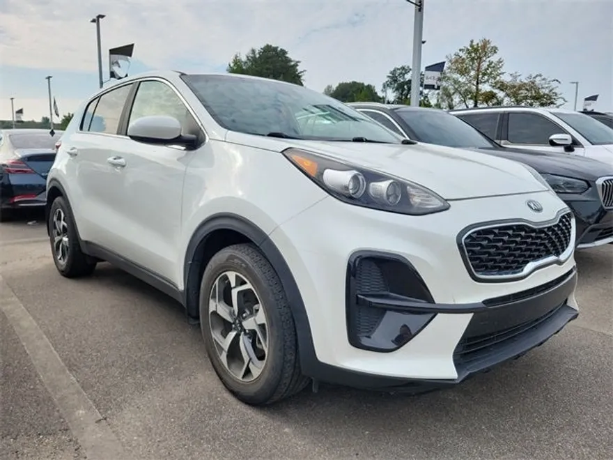 2022 Kia Sportage LX photo 1