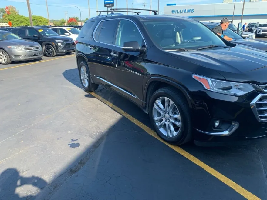 2021 Chevrolet Traverse High Country photo 1