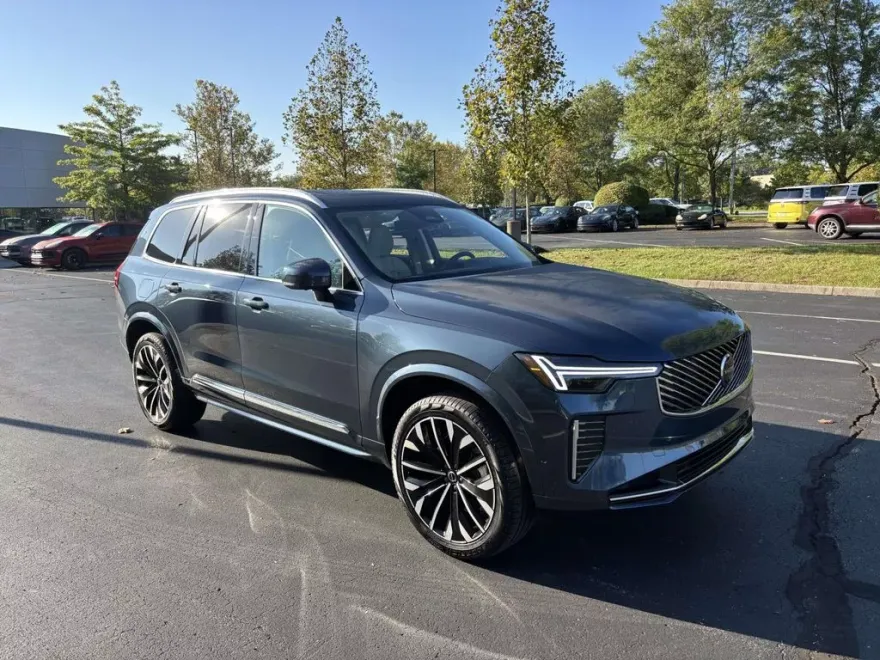 2026 Volvo XC90 photo 1