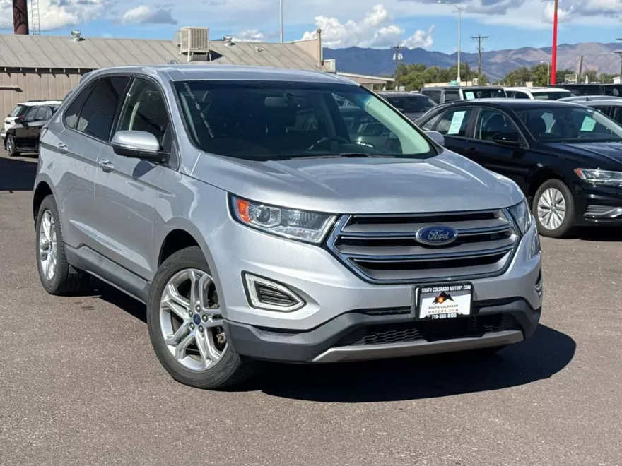 2018 Ford Edge Titanium photo 1