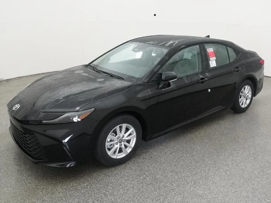 2026 Toyota Camry LE photo 1