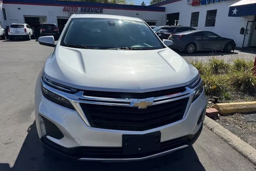 2022 Chevrolet Equinox photo 1