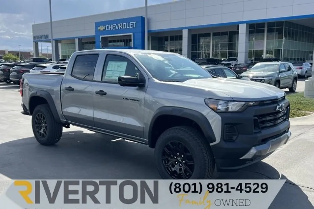 2026 Chevrolet Colorado Trail Boss photo 1