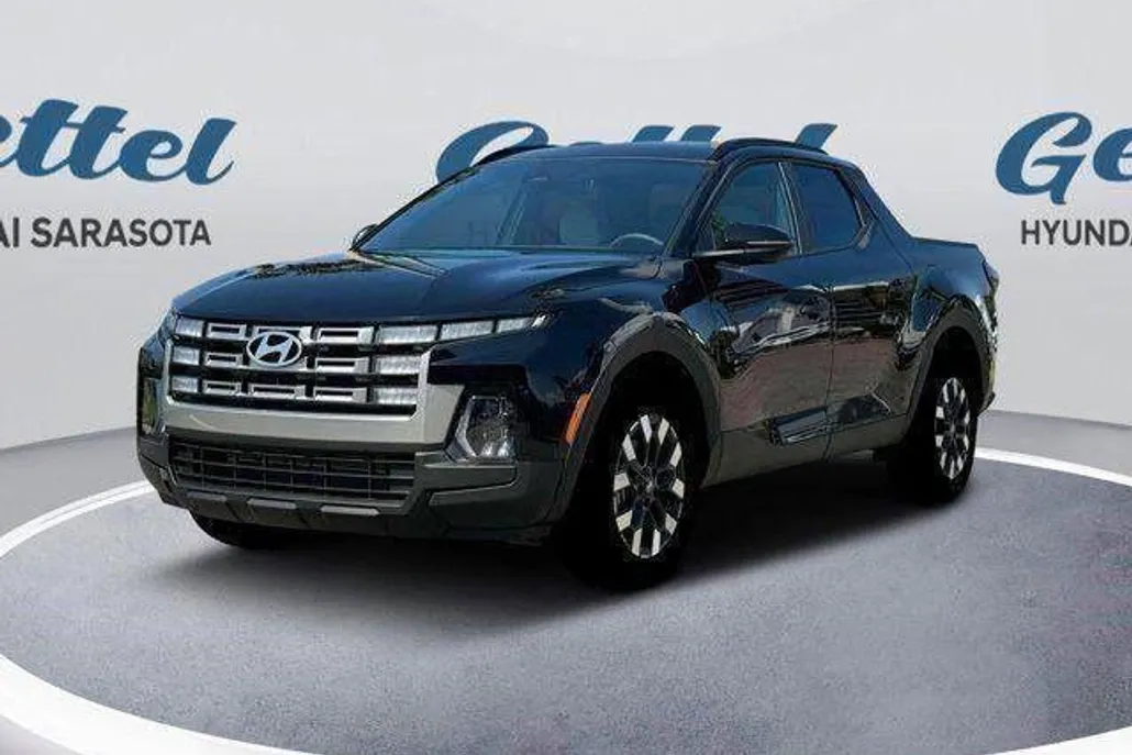 2025 Hyundai Santa Cruz SEL Activity photo 1