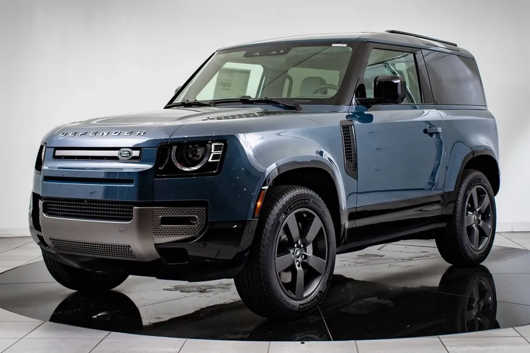 2025 Land Rover Defender 90 X-Dynamic SE photo 1