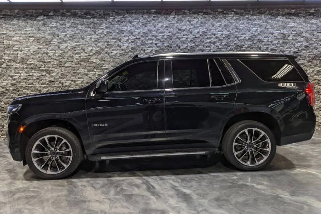 2021 Chevrolet Tahoe LS photo 1