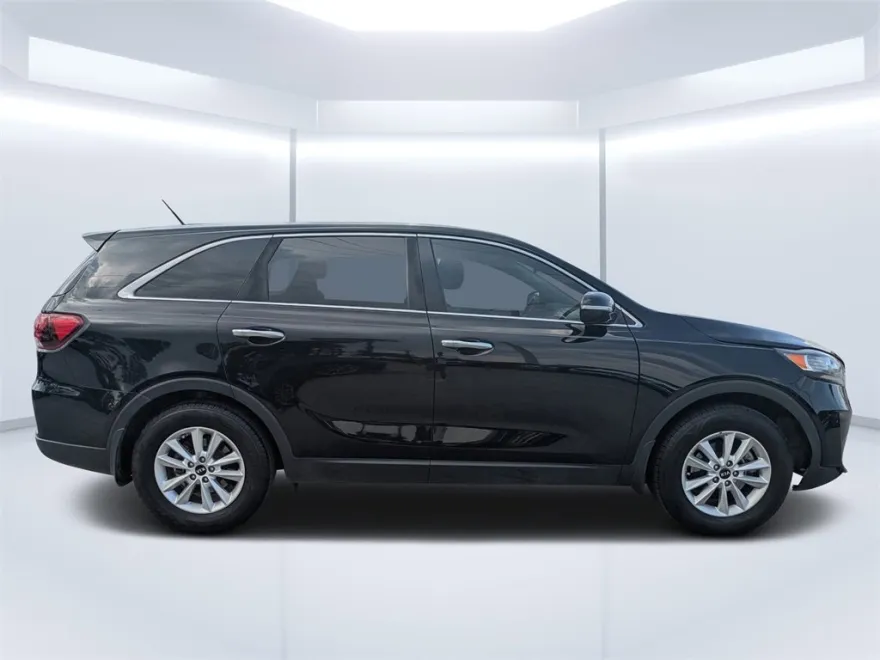 2019 Kia Sorento L photo 1