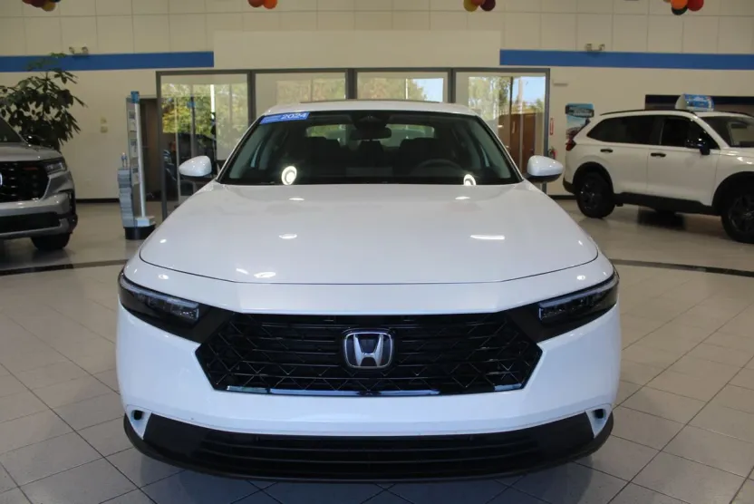 2024 Honda Accord 1.5T EX photo 1